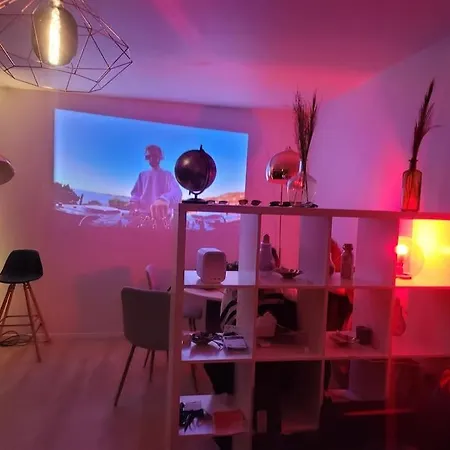 Spacieux, Moderne Et Familiale - Paris A Porte - Au Pied Du Metro 14 公寓 *